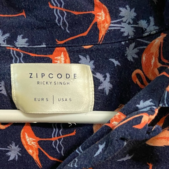 Zipcode Ricky Singh High End Soft Pink Flamingos Button Down Men’s S Shirt - Picture 4 of 4